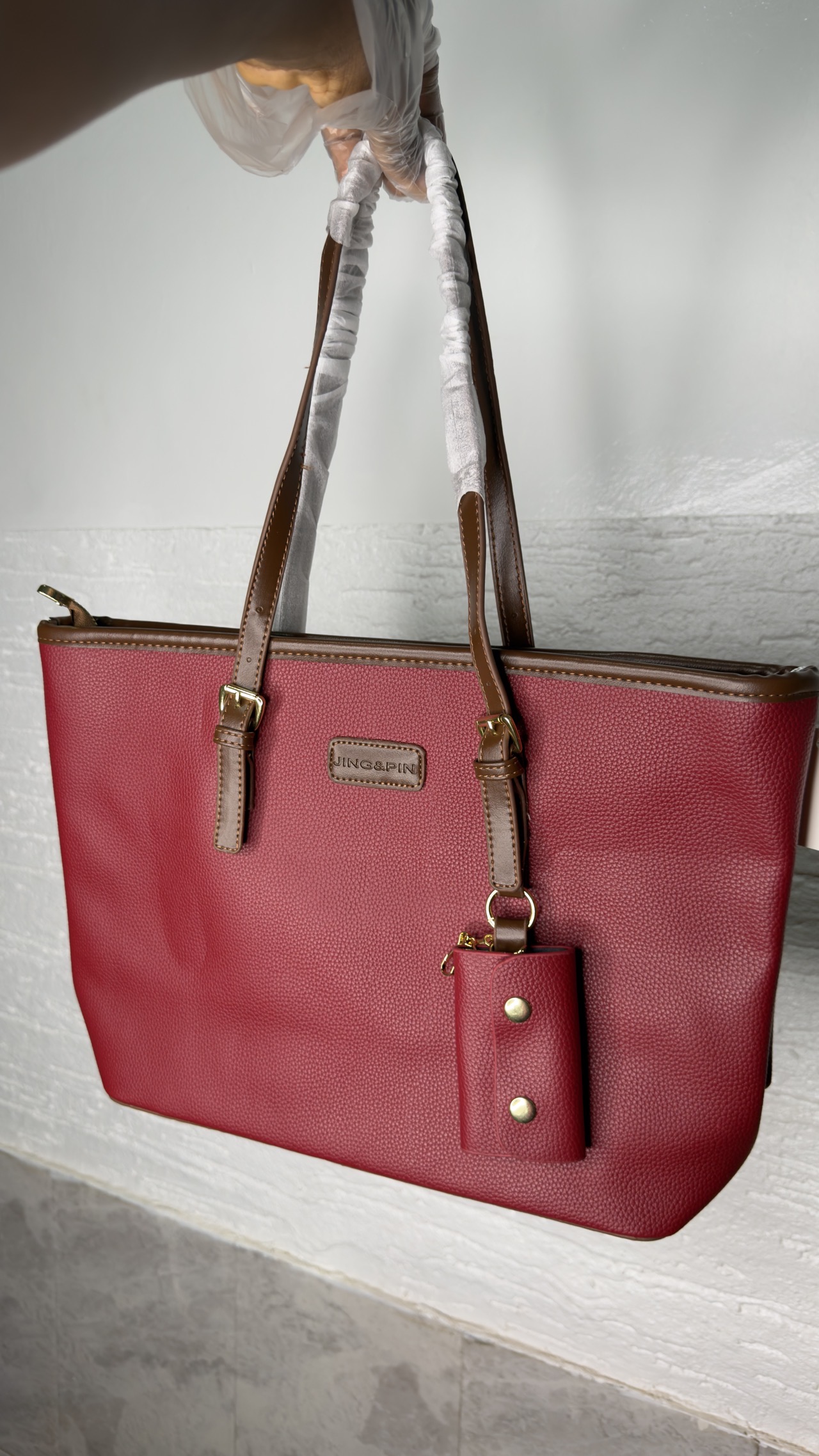 Wing & pin bag